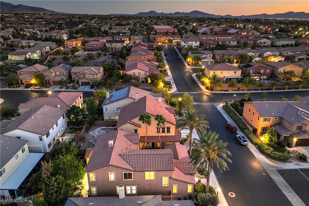 868 White Sparrow Street