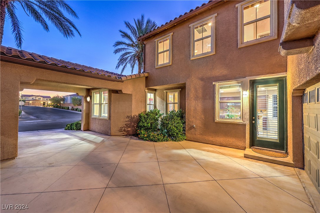 868 White Sparrow Street