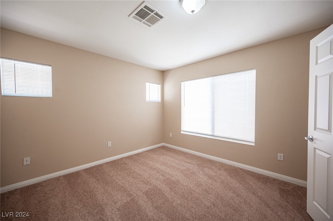 8237 Golden Flowers Street