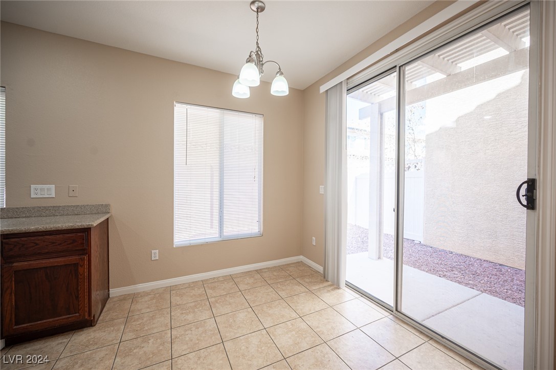 8237 Golden Flowers Street