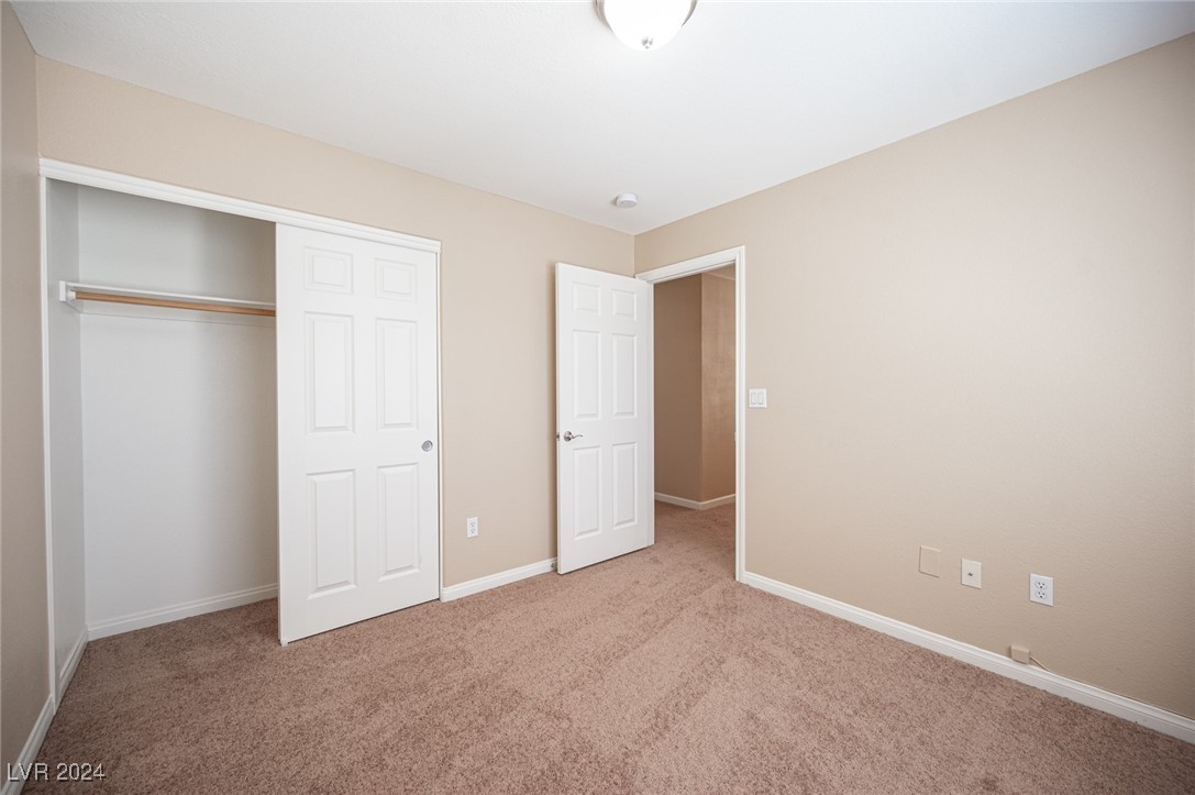 8237 Golden Flowers Street