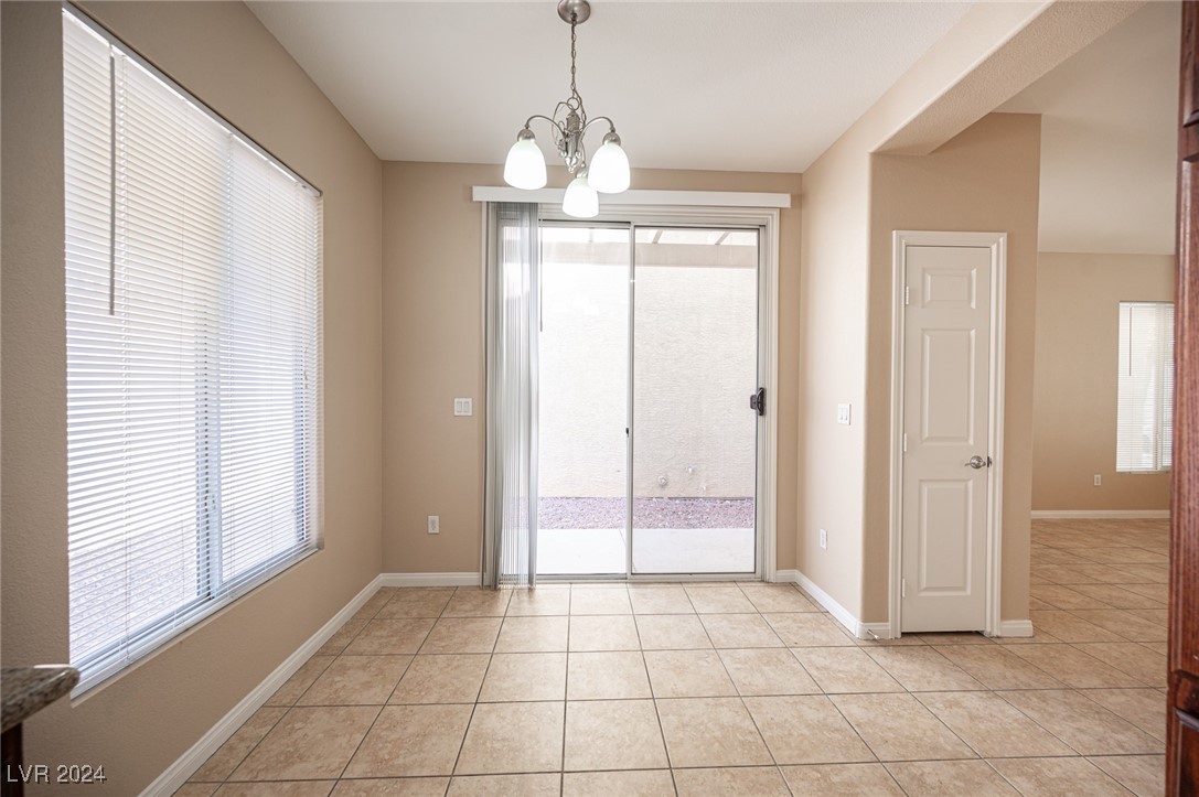 8237 Golden Flowers Street