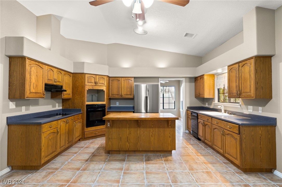 1053 Geranium Drive