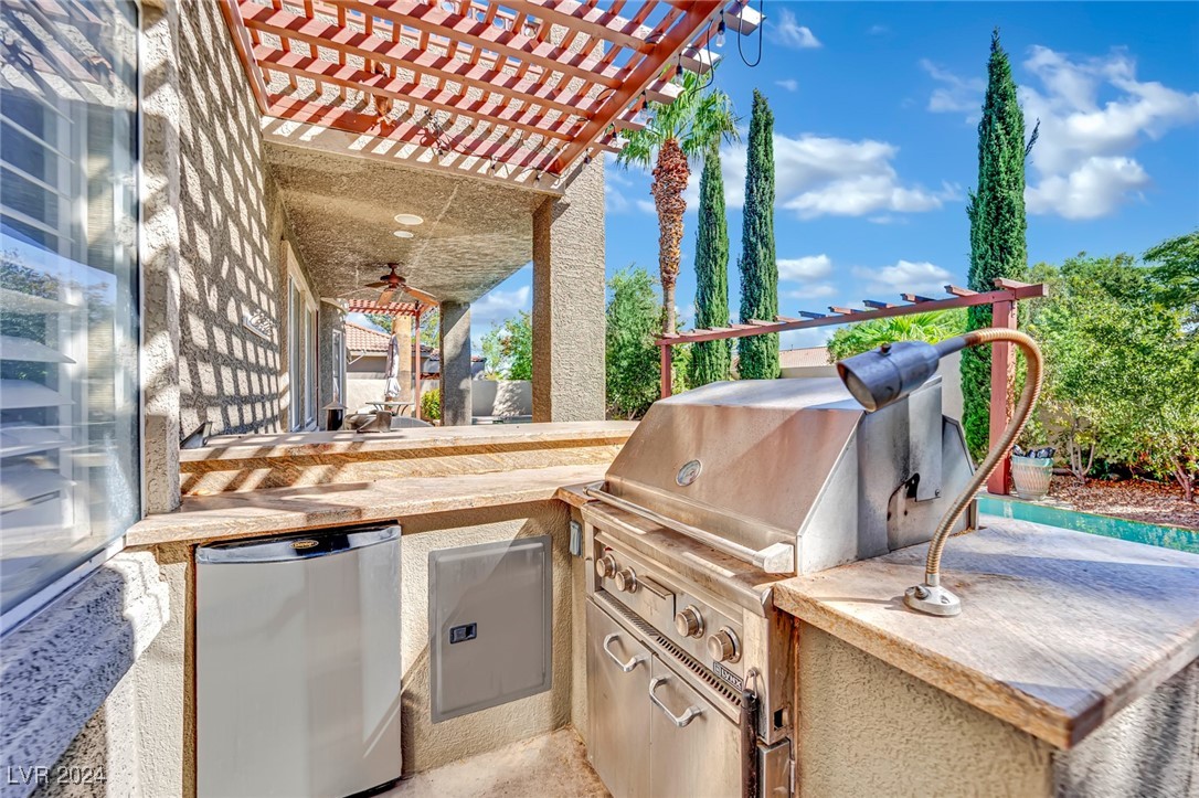 9509 Royal Windsor Avenue