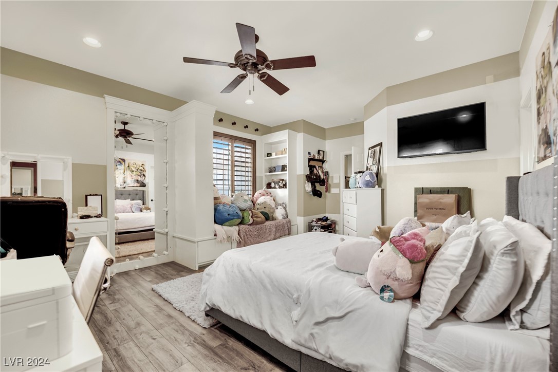 9509 Royal Windsor Avenue