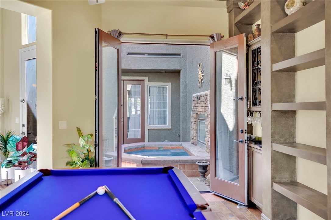 9509 Royal Windsor Avenue