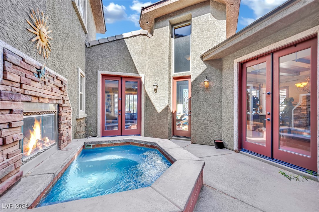 9509 Royal Windsor Avenue