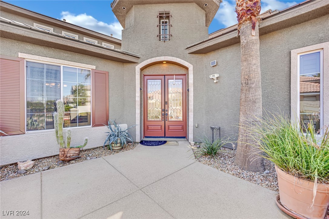 9509 Royal Windsor Avenue