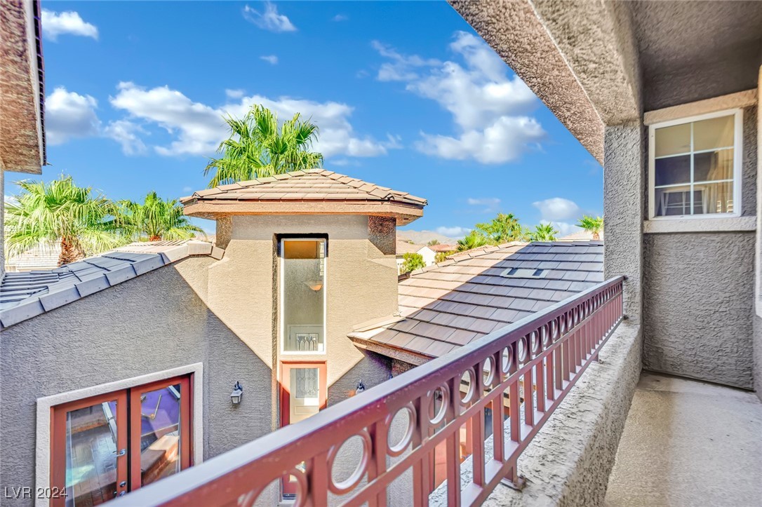 9509 Royal Windsor Avenue