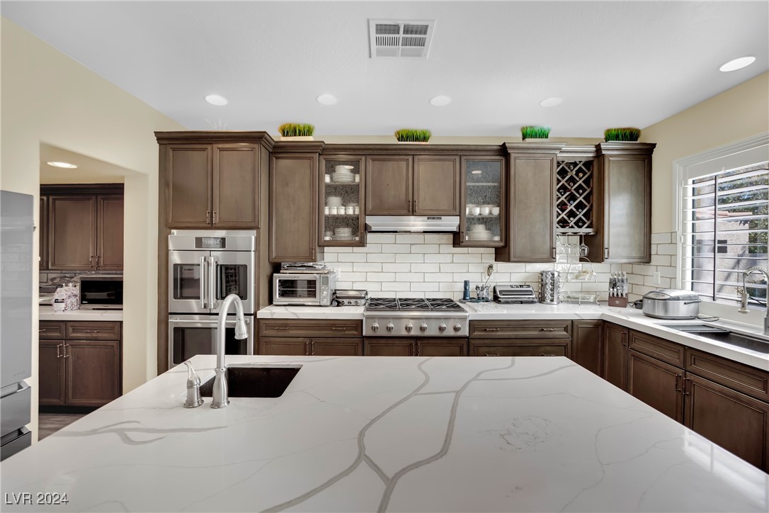 9509 Royal Windsor Avenue