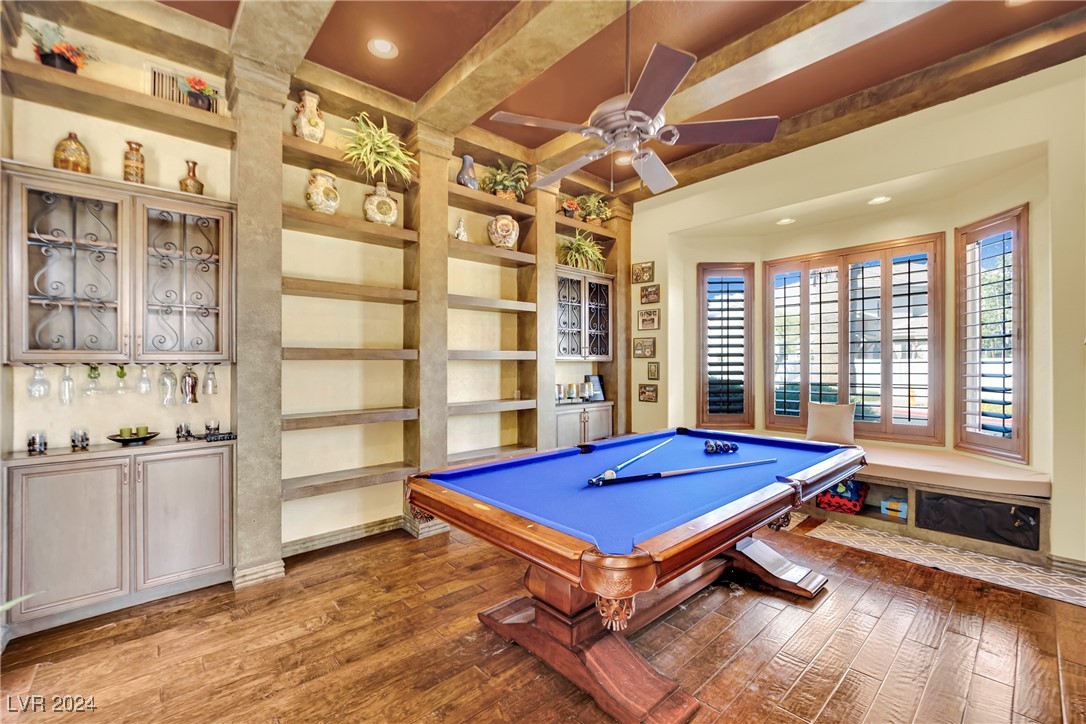 9509 Royal Windsor Avenue