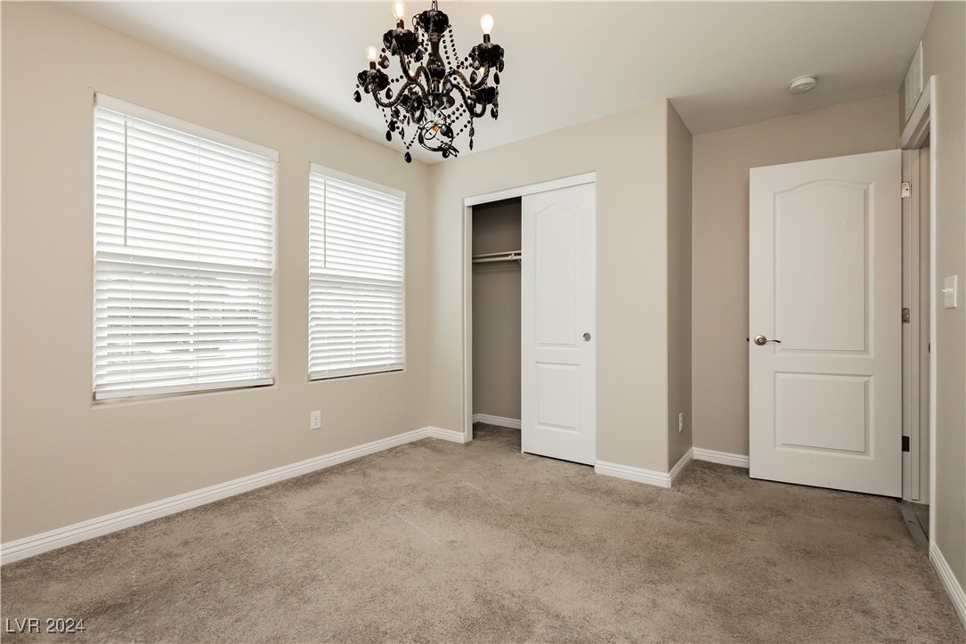 3882 East Chaffe Avenue