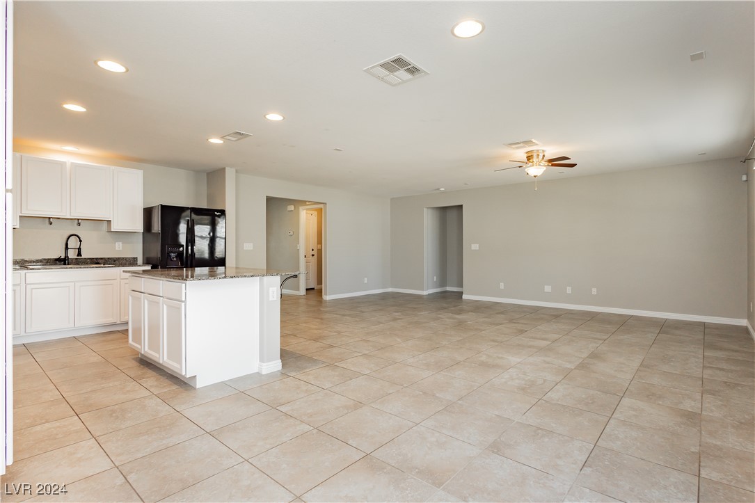 3882 East Chaffe Avenue