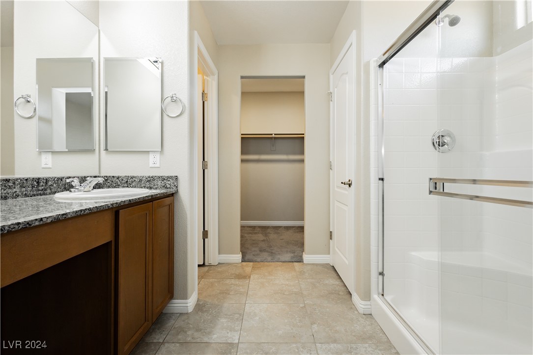 3882 East Chaffe Avenue