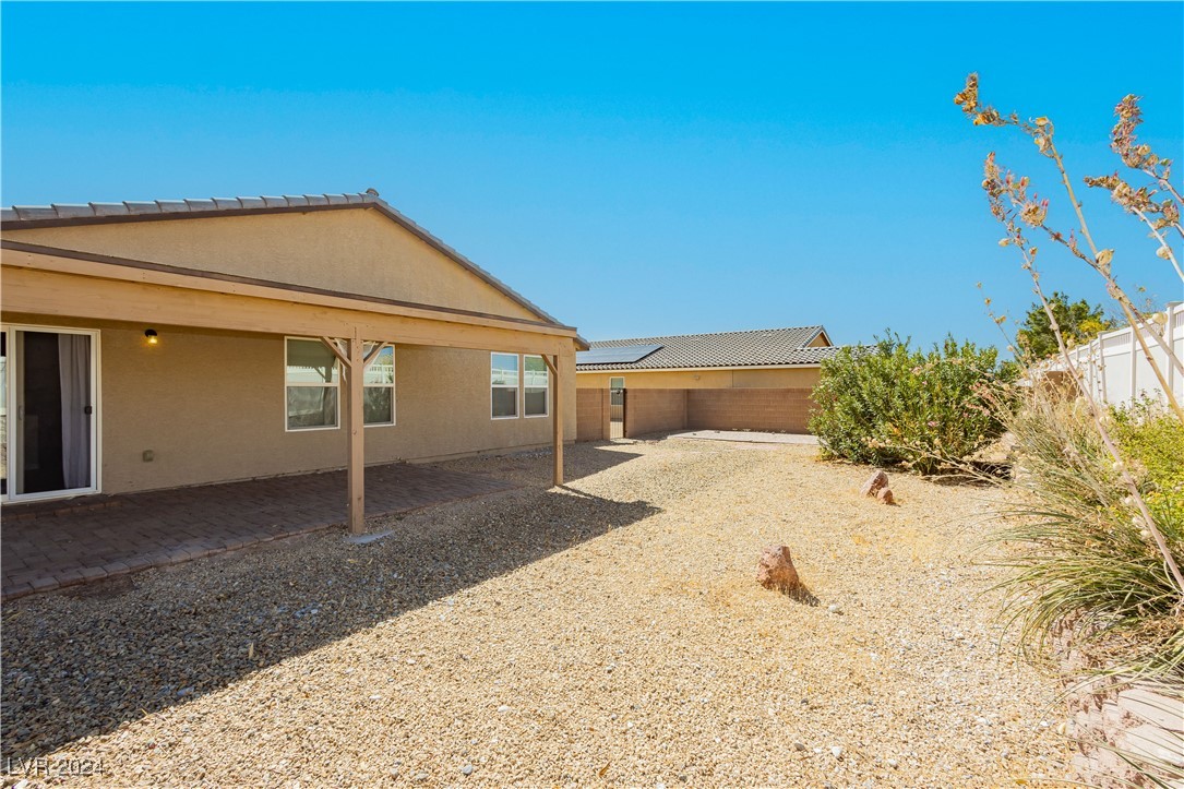 3882 East Chaffe Avenue