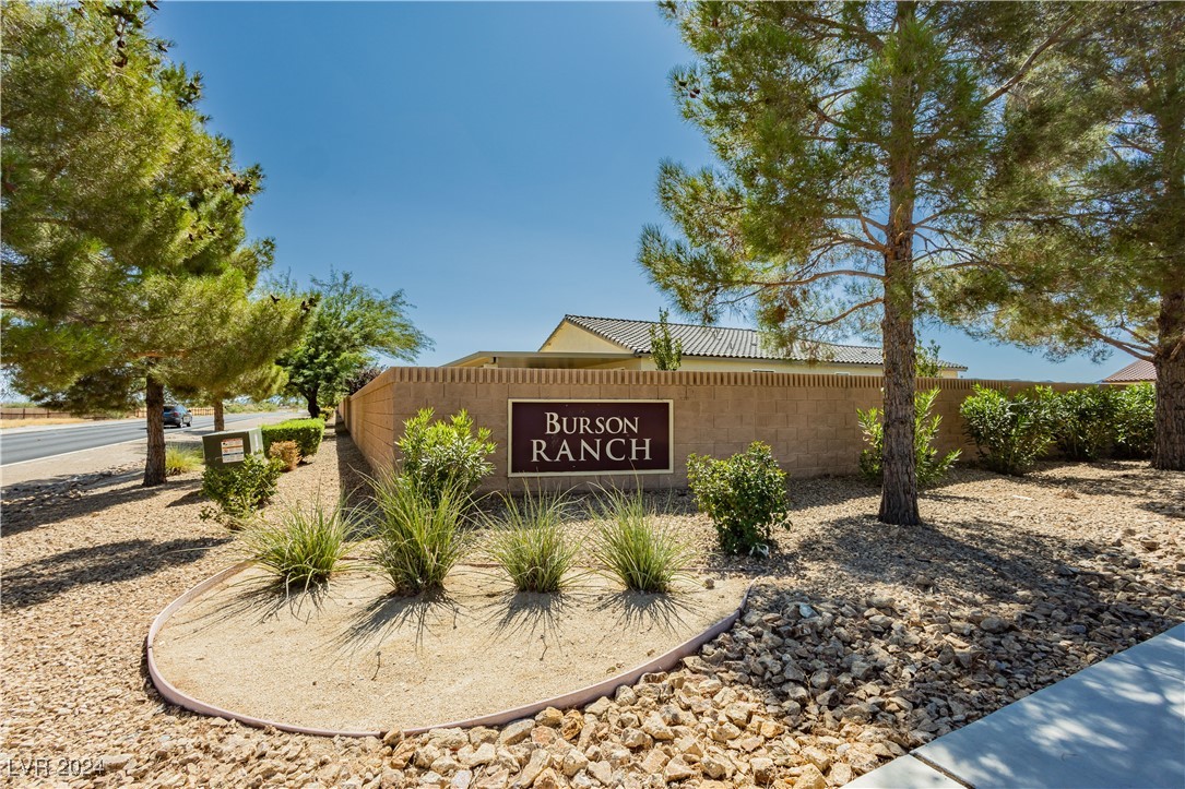 3882 East Chaffe Avenue