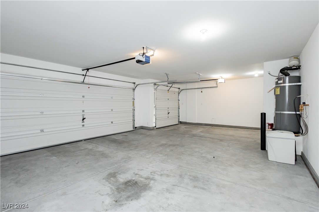 3882 East Chaffe Avenue