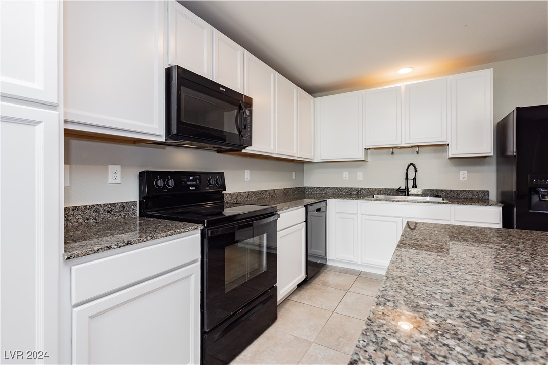 3882 East Chaffe Avenue