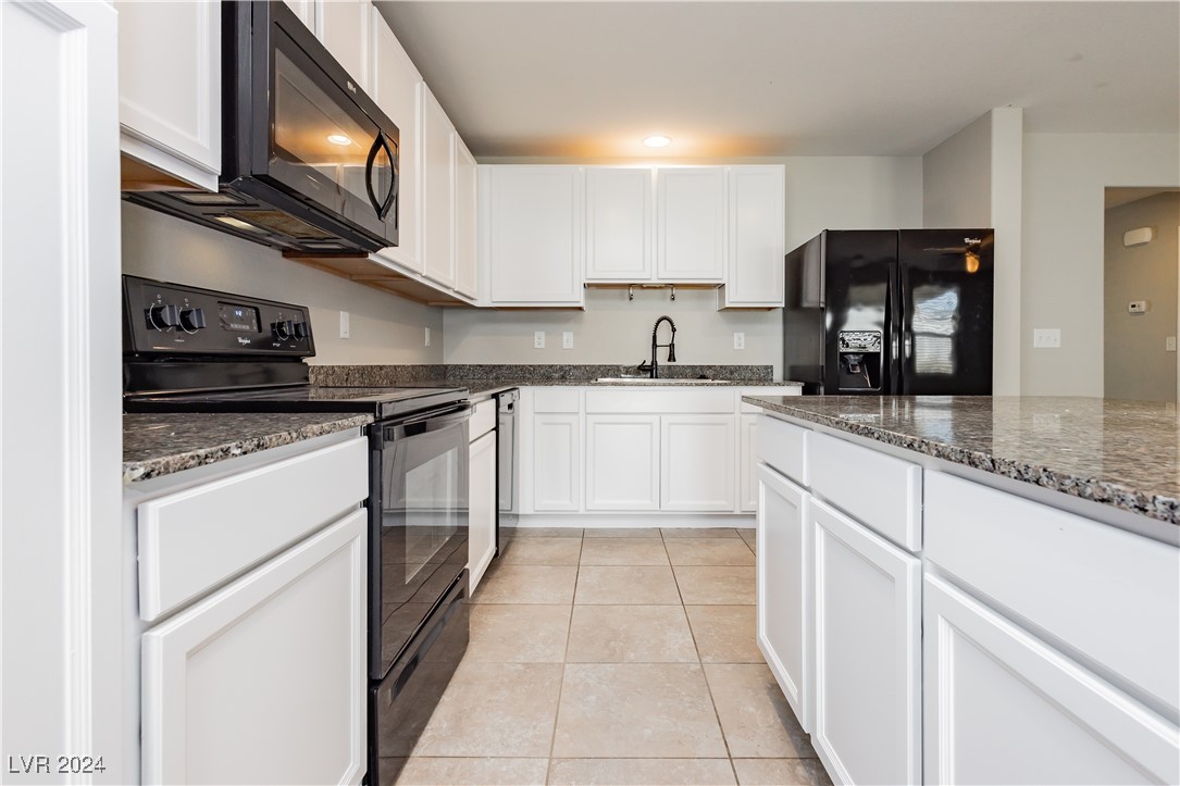 3882 East Chaffe Avenue