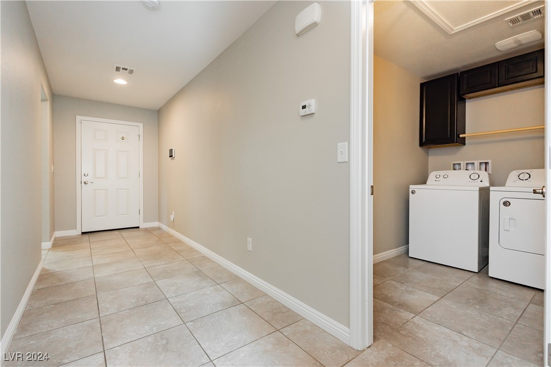 3882 East Chaffe Avenue