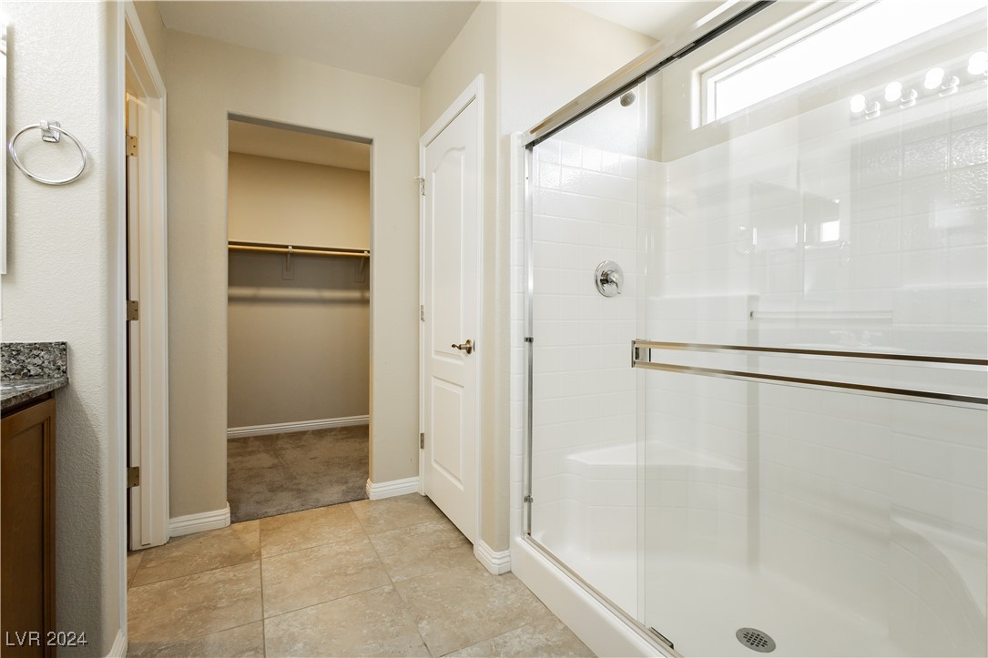 3882 East Chaffe Avenue