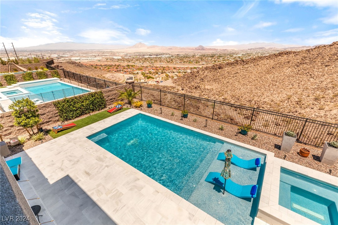 314 Shaded Canyon Drive