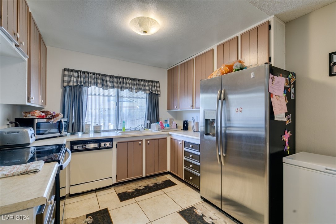 4389 Bluecrest Road