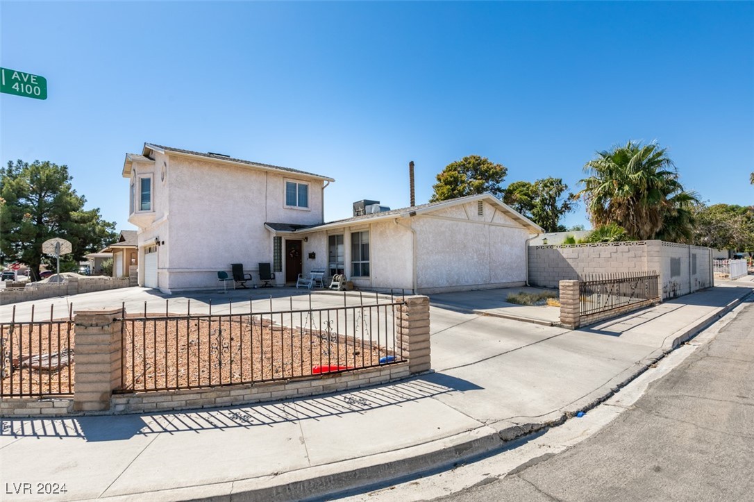 4389 Bluecrest Road