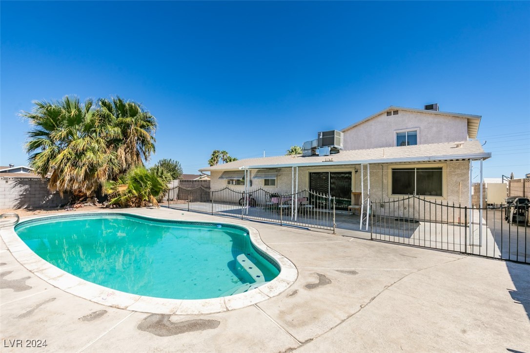 4389 Bluecrest Road