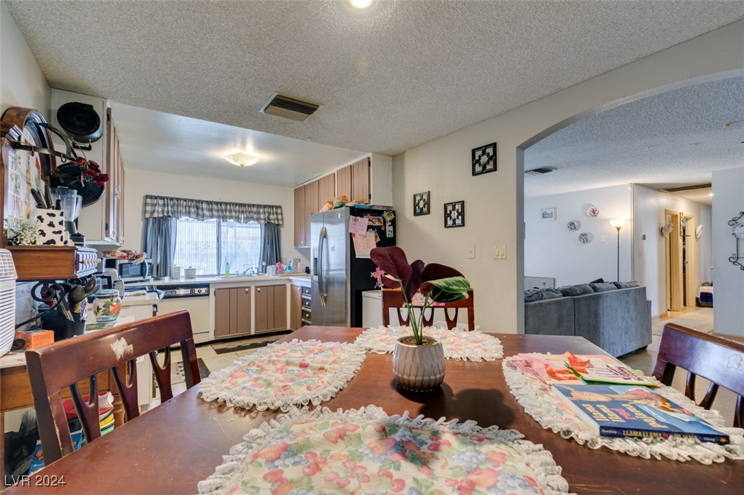 4389 Bluecrest Road