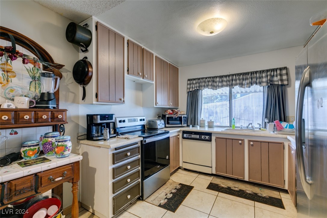 4389 Bluecrest Road
