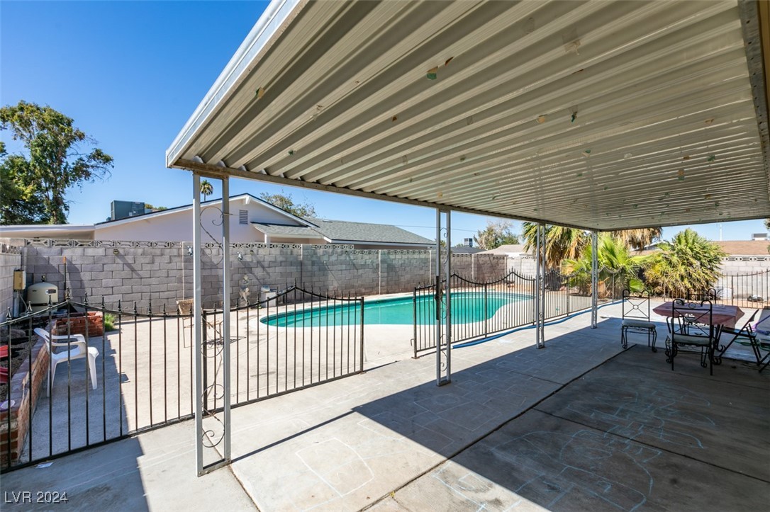 4389 Bluecrest Road