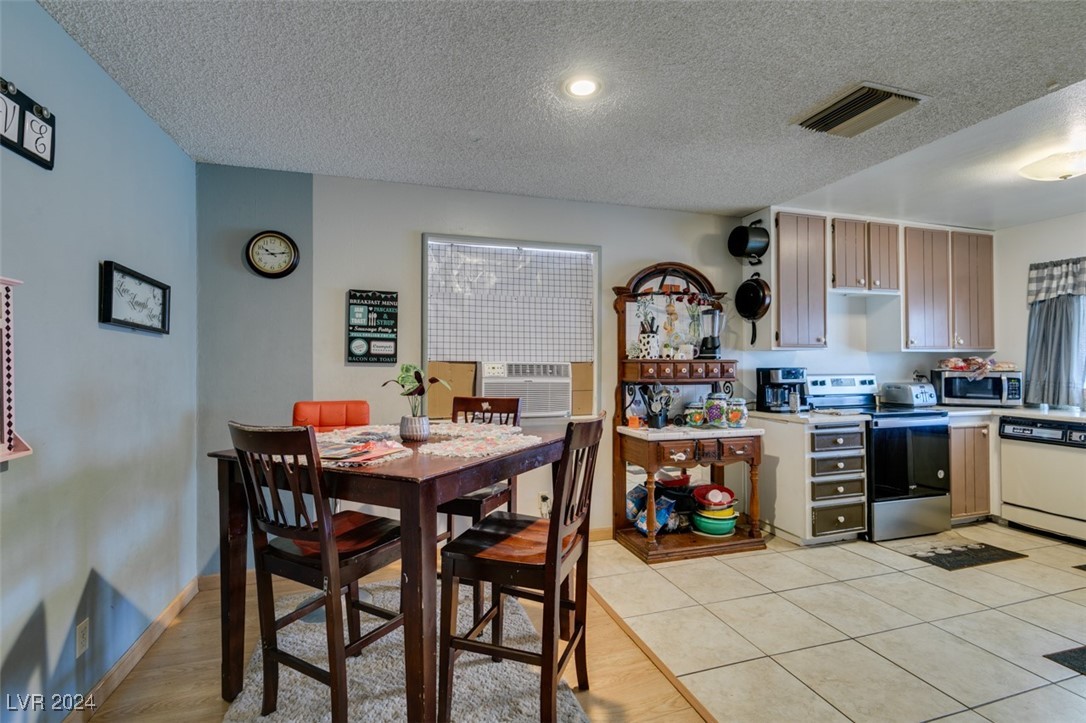 4389 Bluecrest Road