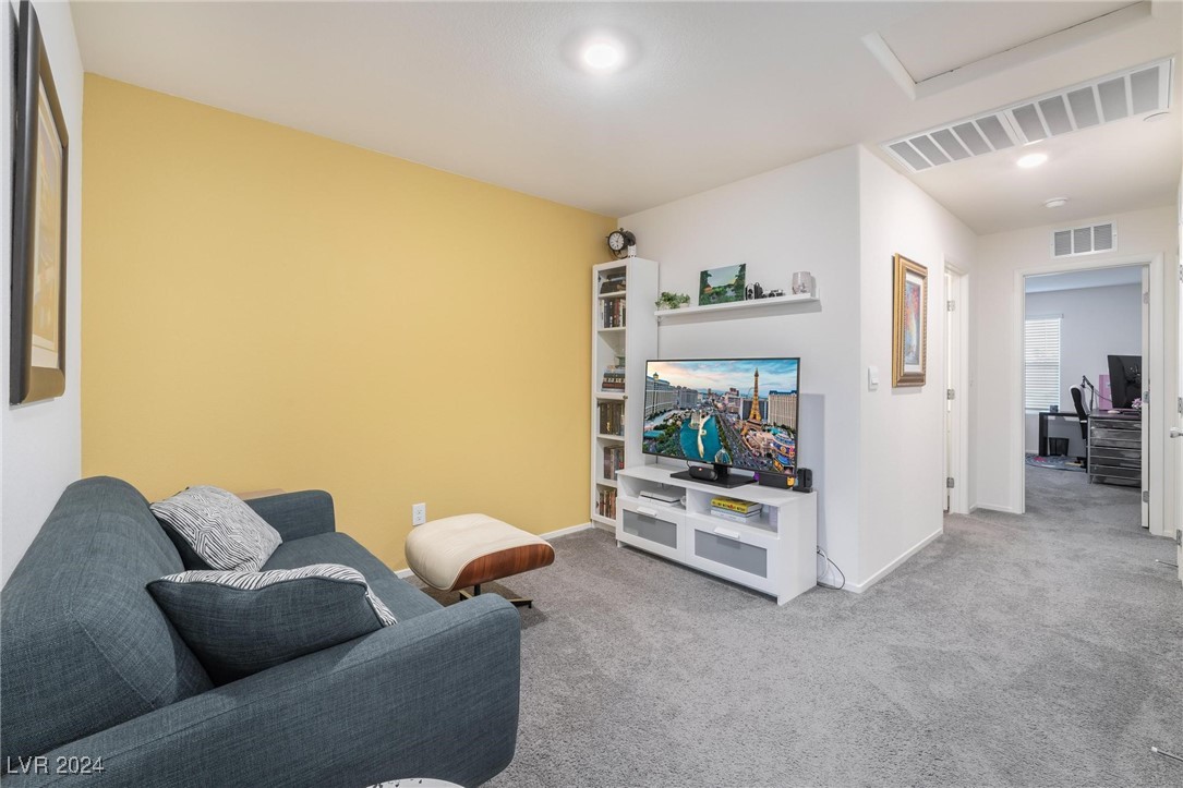 518 Foothill Cove Lane