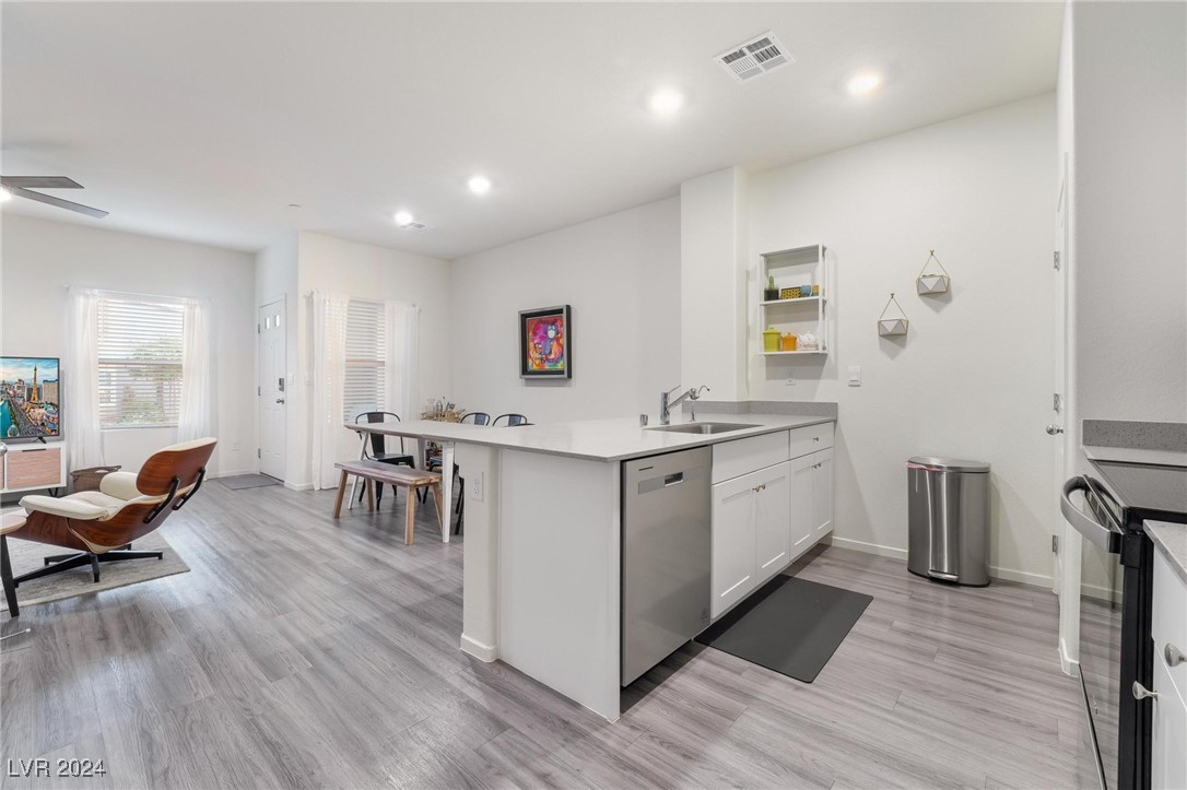 518 Foothill Cove Lane