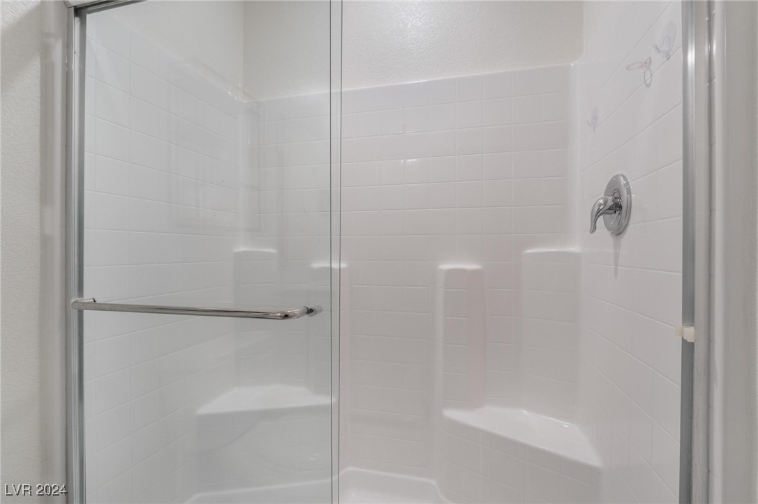 518 Foothill Cove Lane