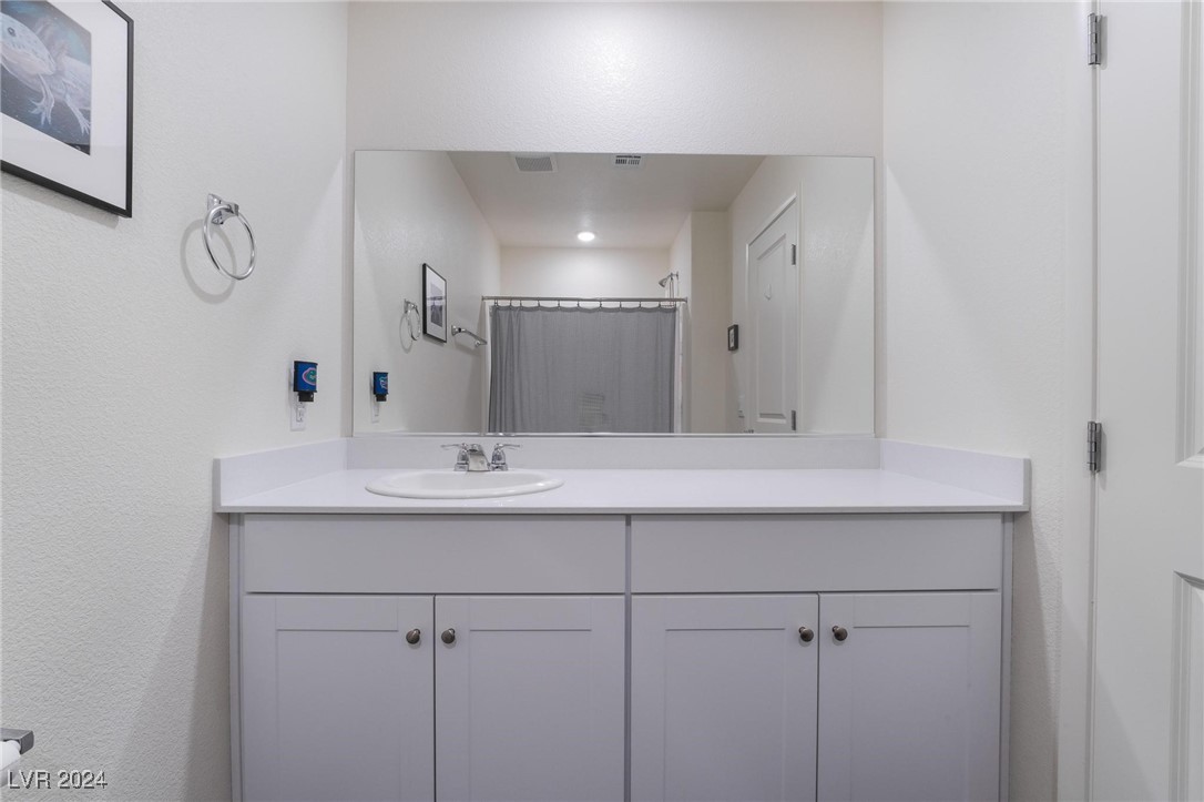 518 Foothill Cove Lane