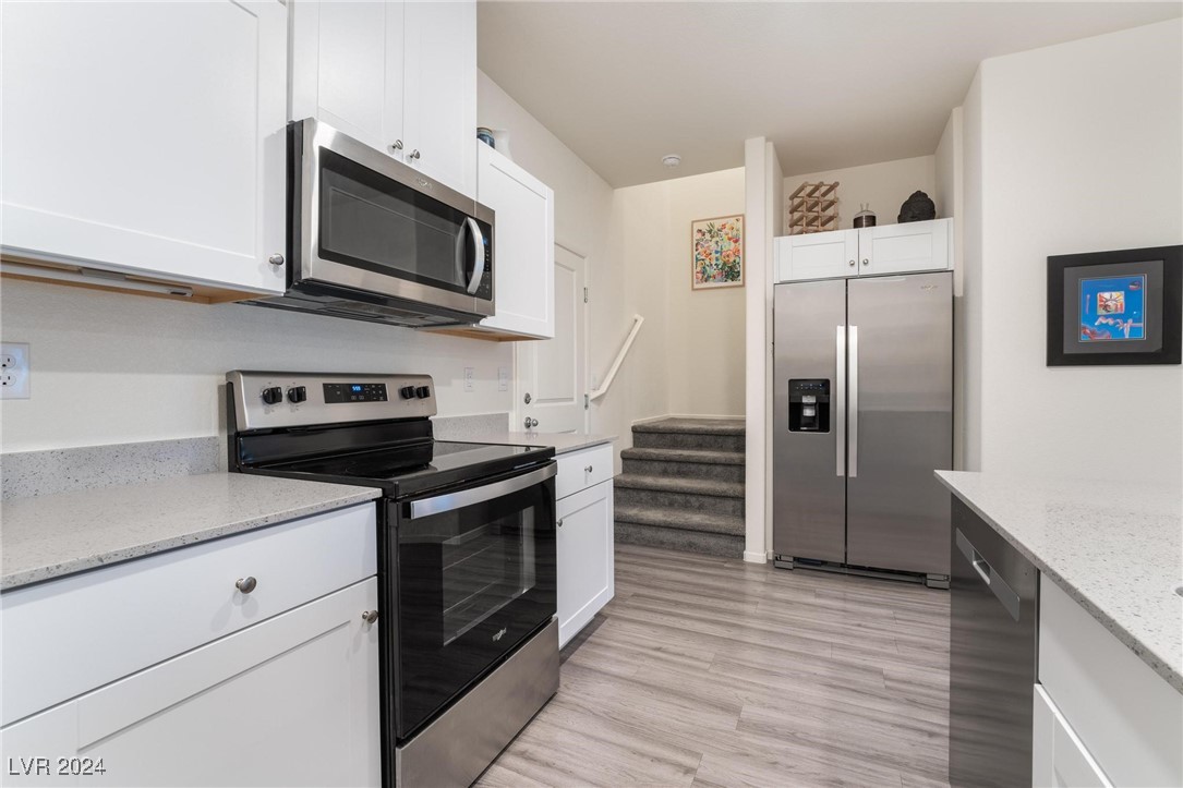 518 Foothill Cove Lane