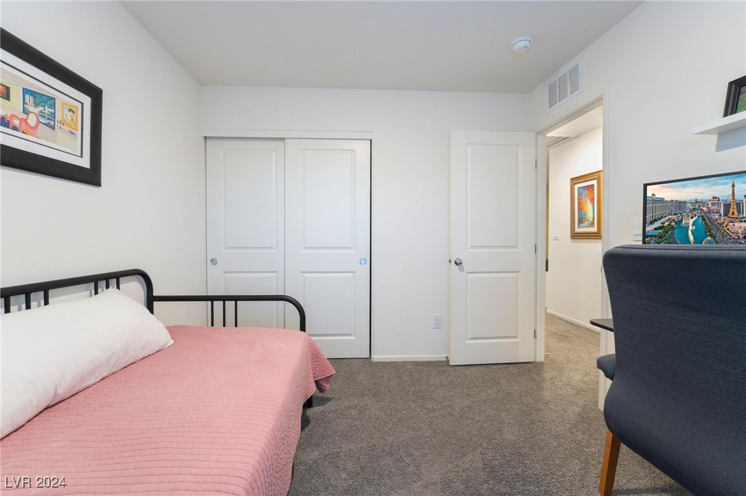 518 Foothill Cove Lane