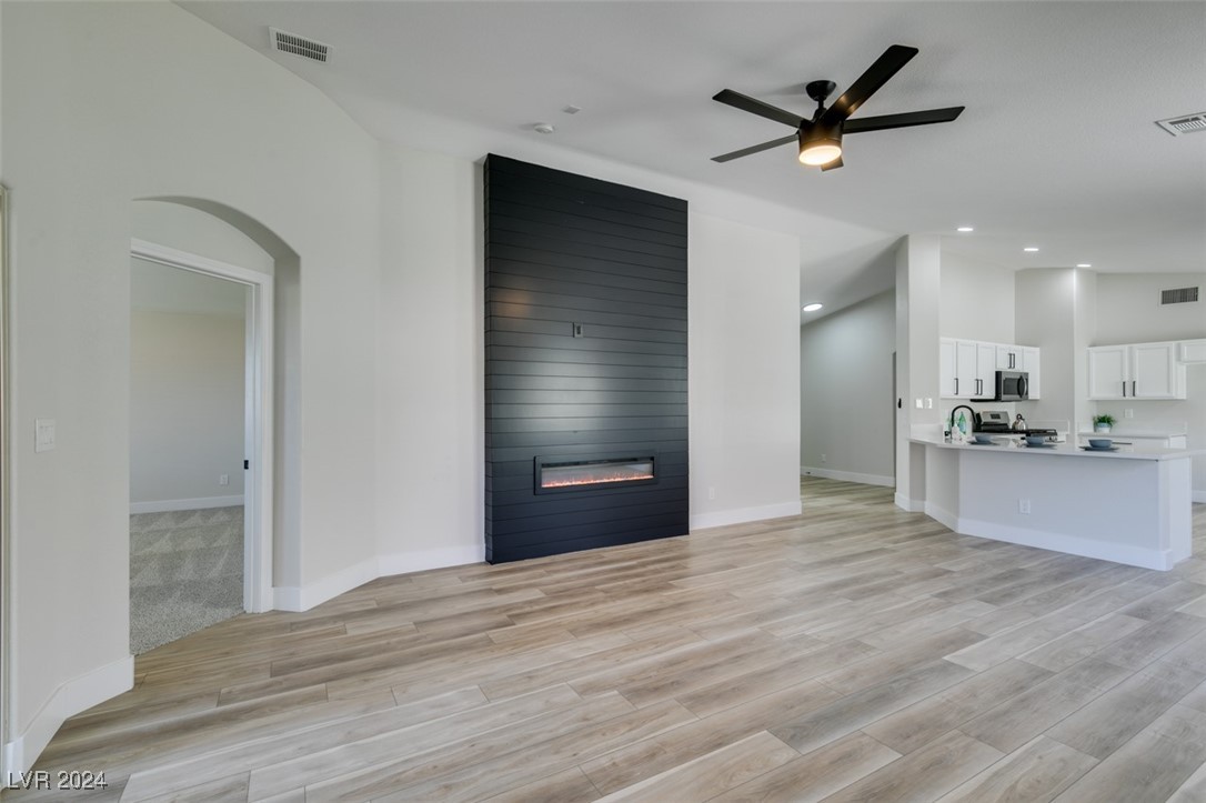 5686 Crowbush Cove Place