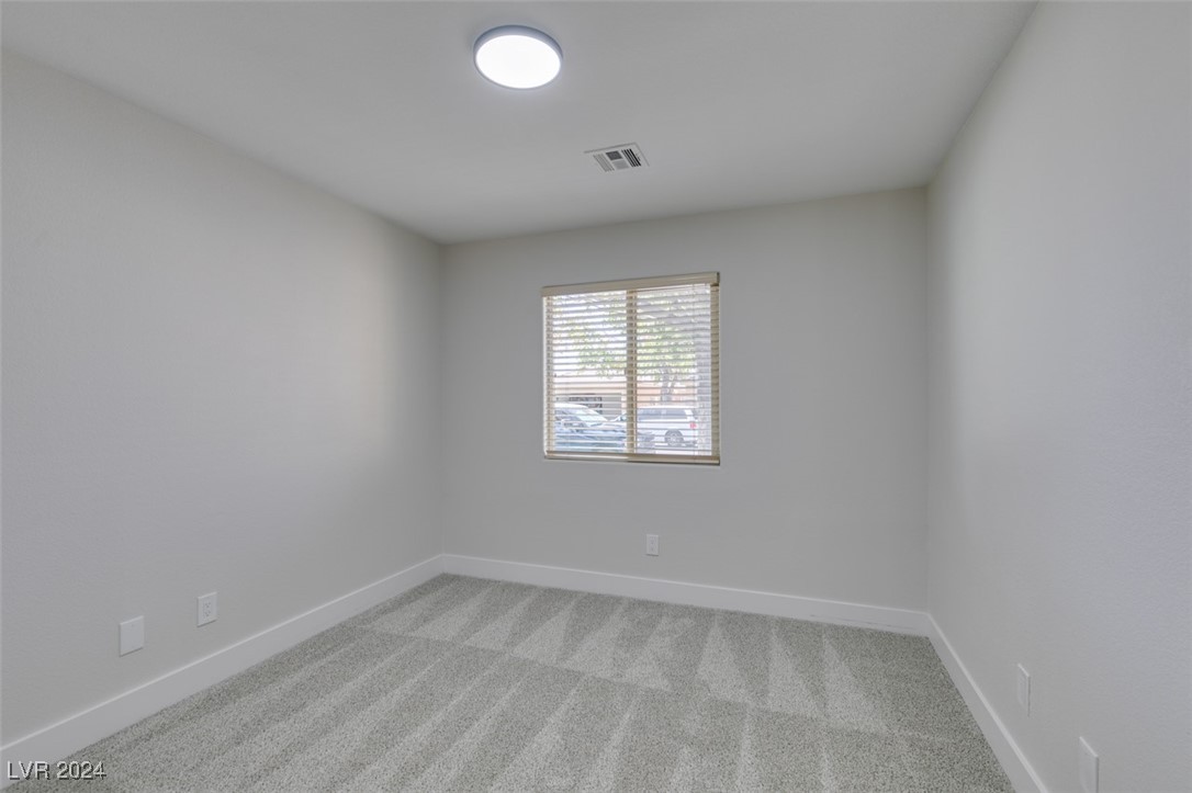 5686 Crowbush Cove Place