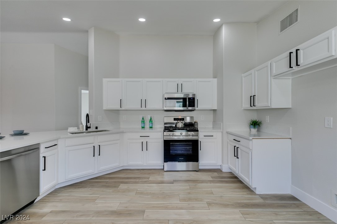 5686 Crowbush Cove Place