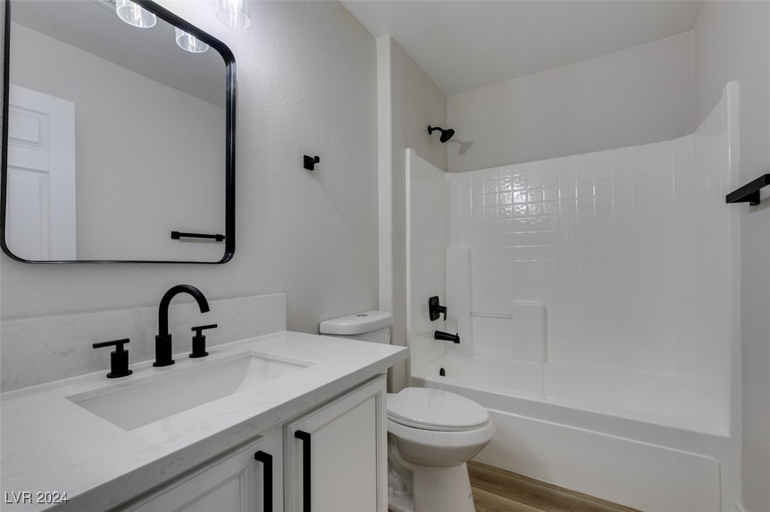 5686 Crowbush Cove Place