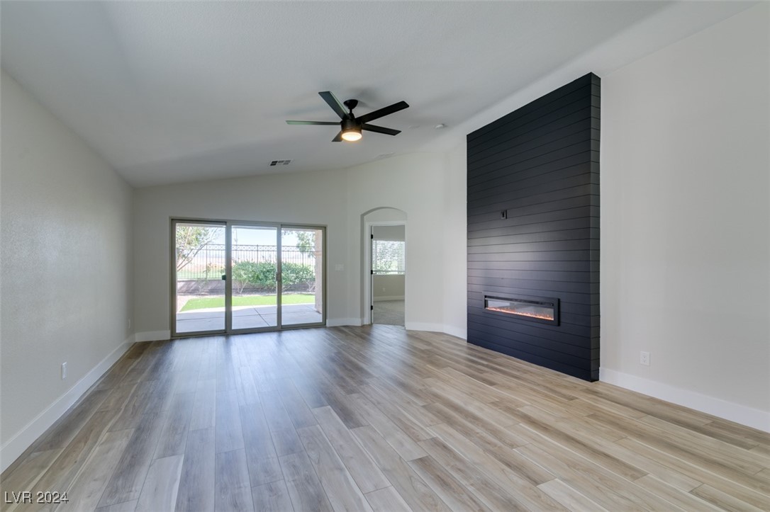 5686 Crowbush Cove Place