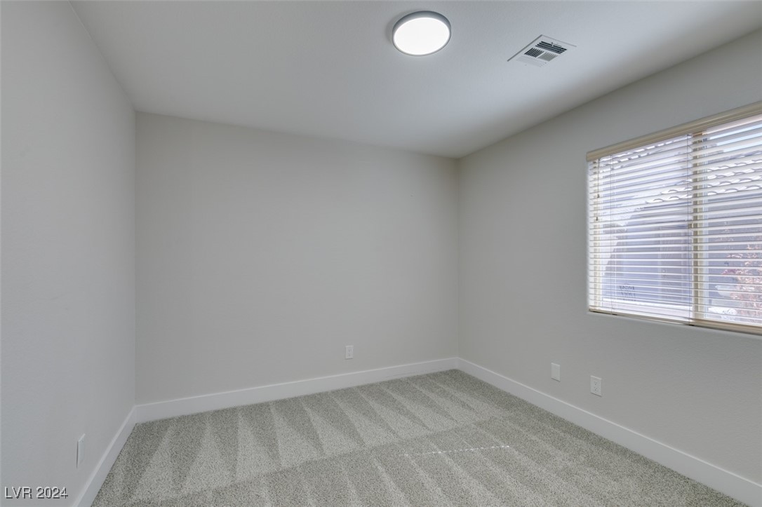 5686 Crowbush Cove Place