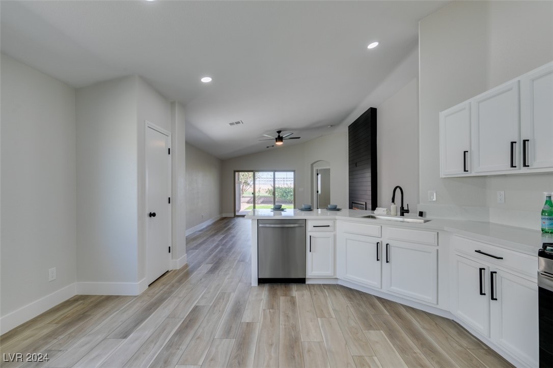 5686 Crowbush Cove Place