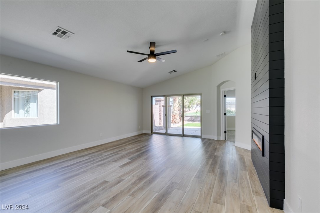 5686 Crowbush Cove Place