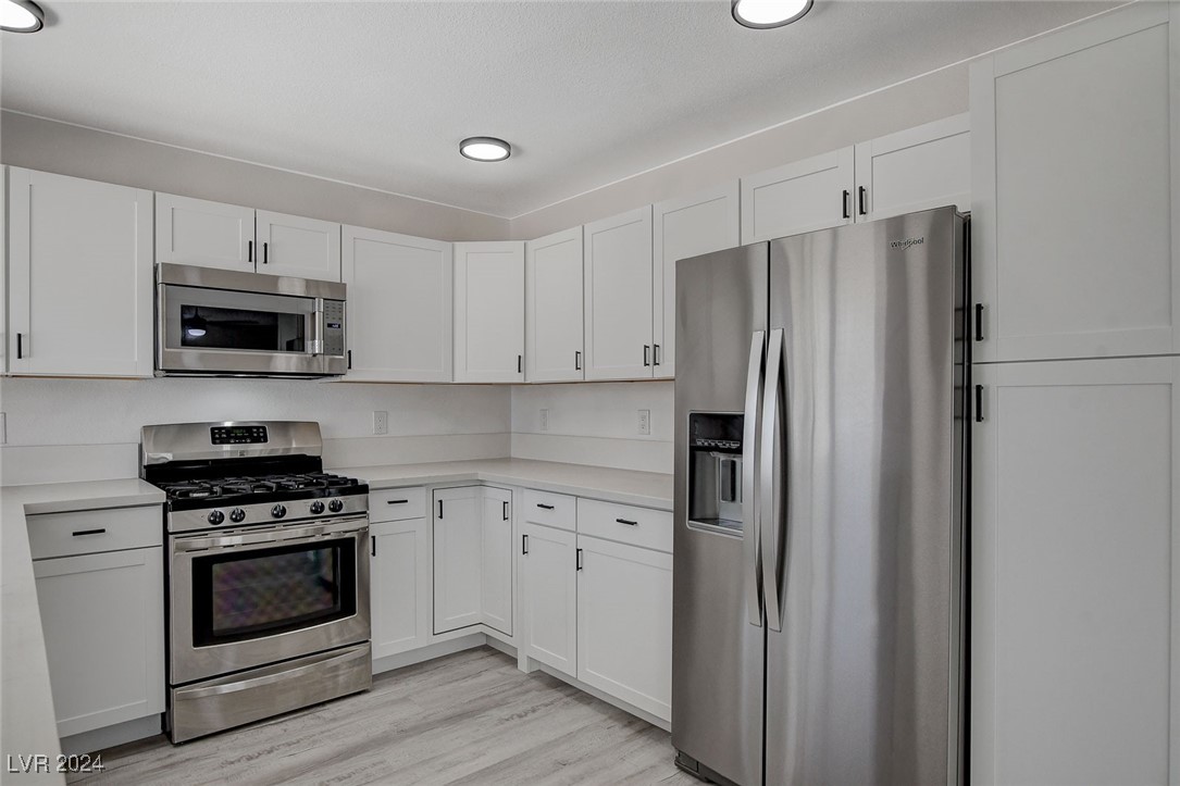 2432 Golden Arrow Drive