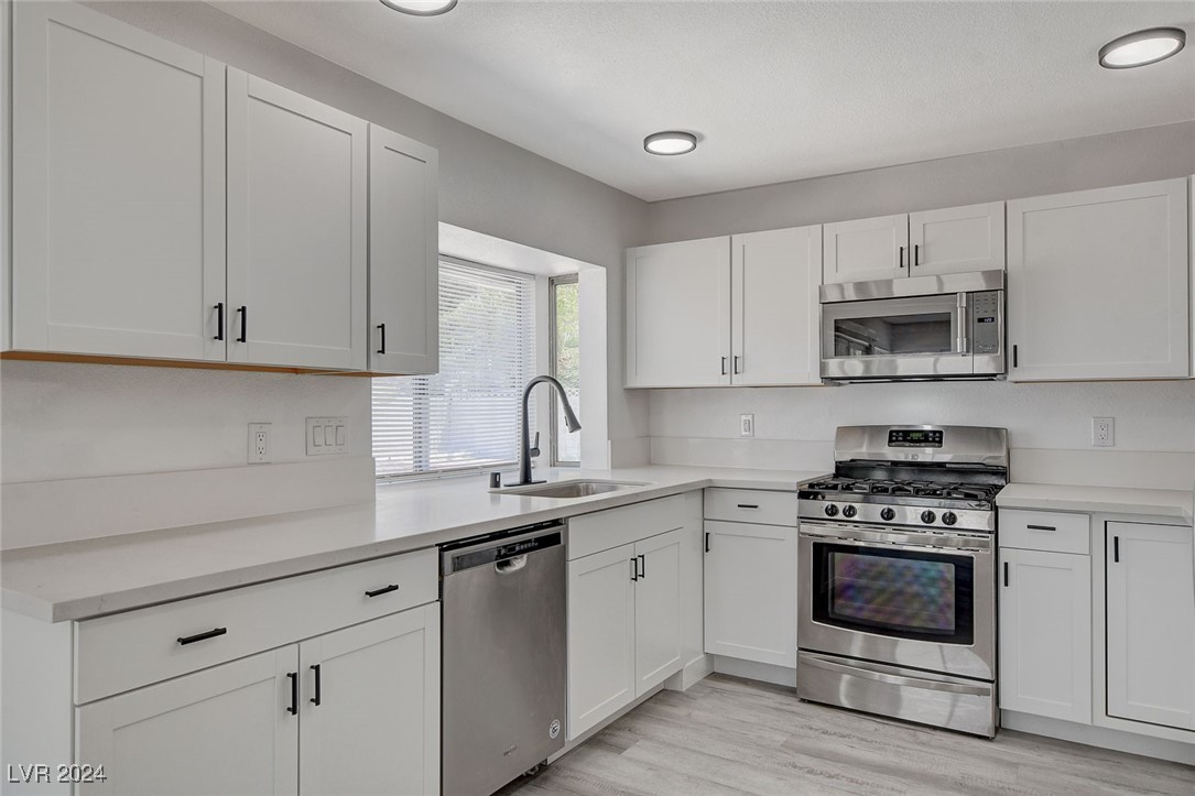 2432 Golden Arrow Drive