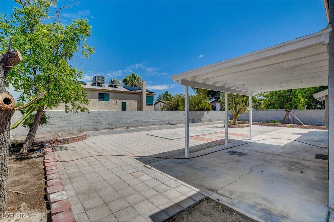 2432 Golden Arrow Drive